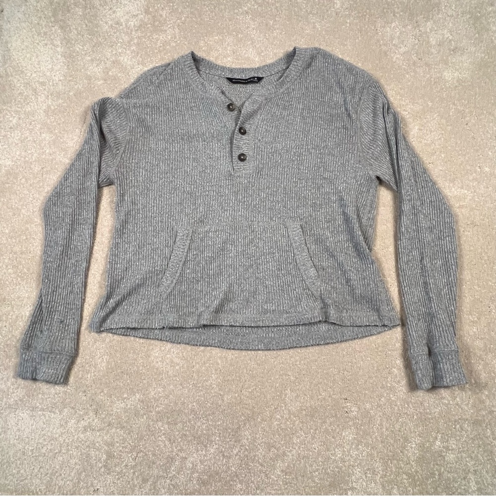 Abercrombie & Fitch Grey Ribbed‎ Soft Cropped Long Sleeve Shirt women's medium
